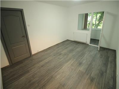 Apartament de inchiriat - 2 camere - renovat complet